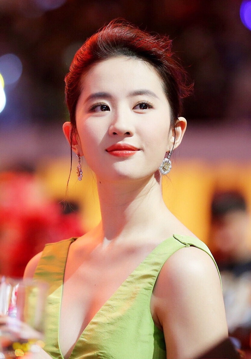 Lưu Diệc Phi, Na Trát và dàn nữ thần trong mơ của phái nam xứ Trung