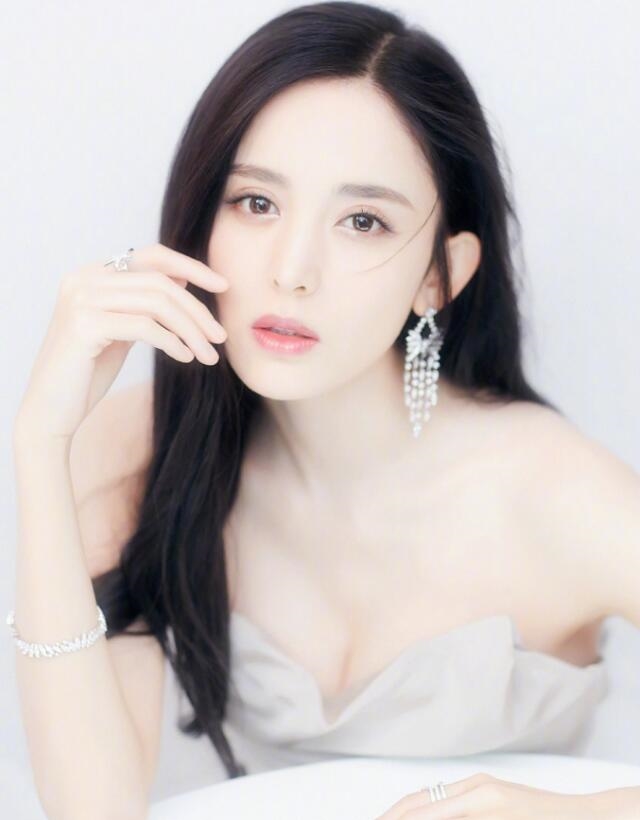 Lưu Diệc Phi, Na Trát và dàn nữ thần trong mơ của phái nam xứ Trung