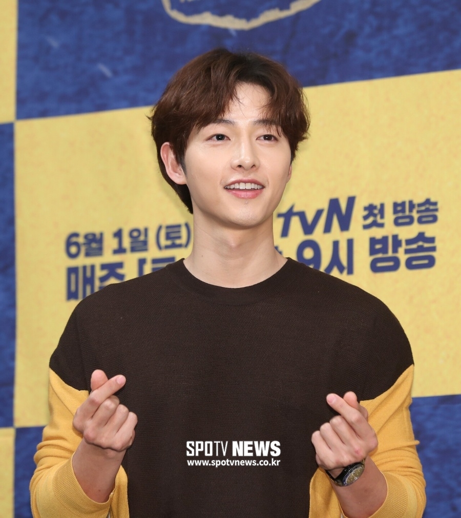 Song Joong Ki đâm đơn kiện loạt báo mạng tung tin đồn hẹn hò vô căn cứ