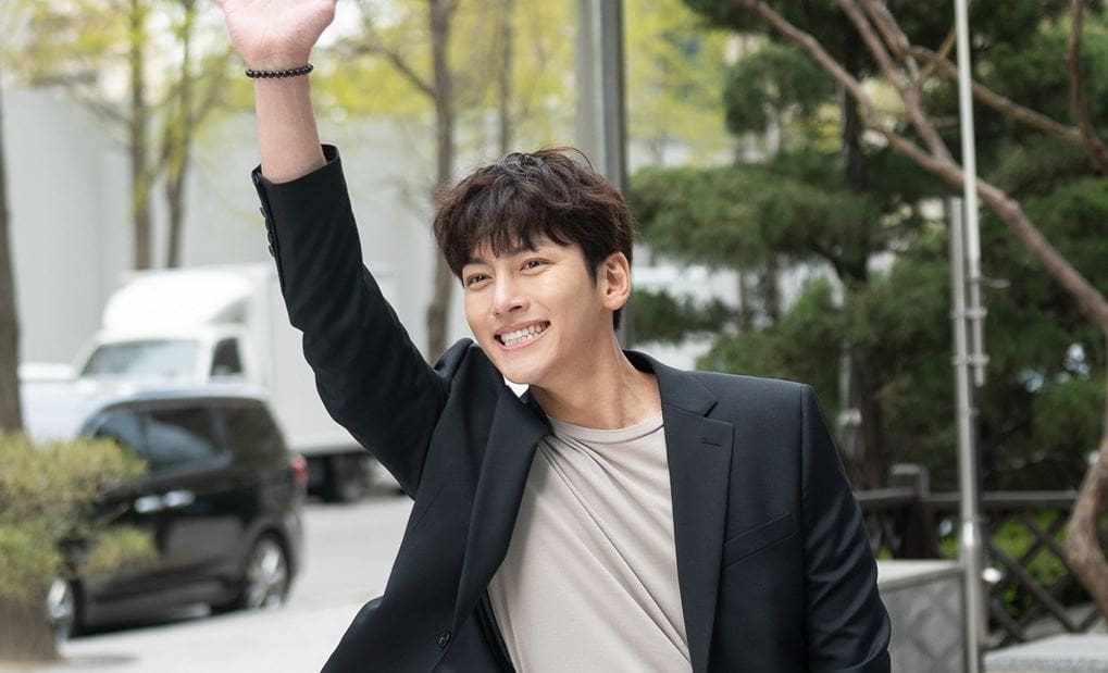 Ji Chang Wook - Kim Yoo Jung quảng cáo phim mới cực đáng xem