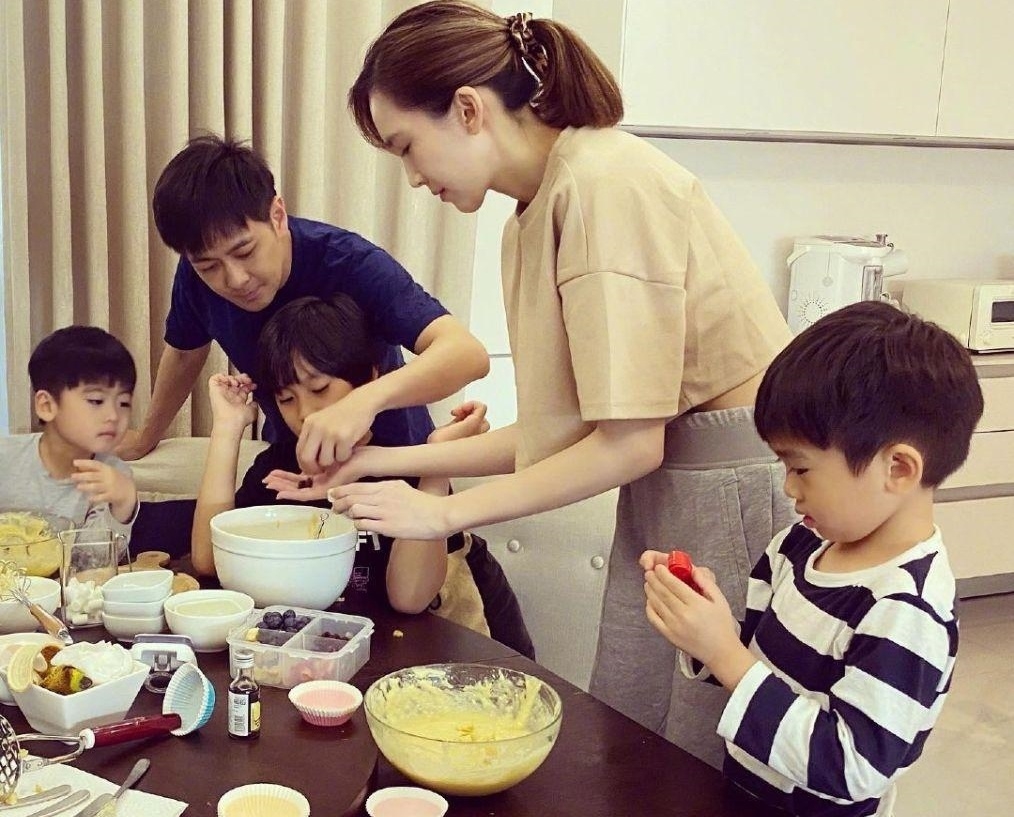 Lâm Chí Dĩnh, Dương Thừa Lâm và dàn sao Đài Loan không tuổi