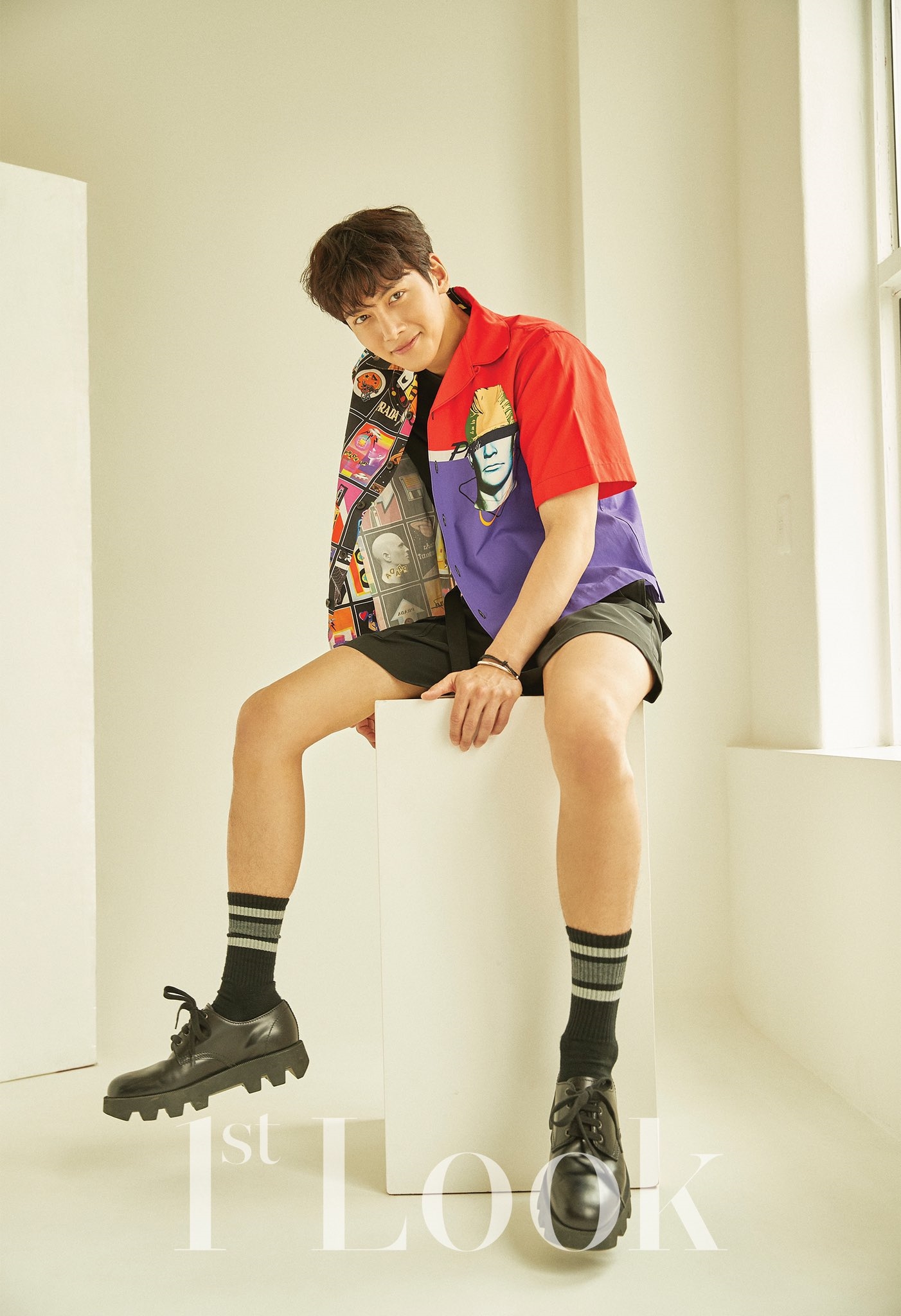 Ji Chang Wook tung bộ ảnh tạp chí đẹp quyến rũ, hút hồn