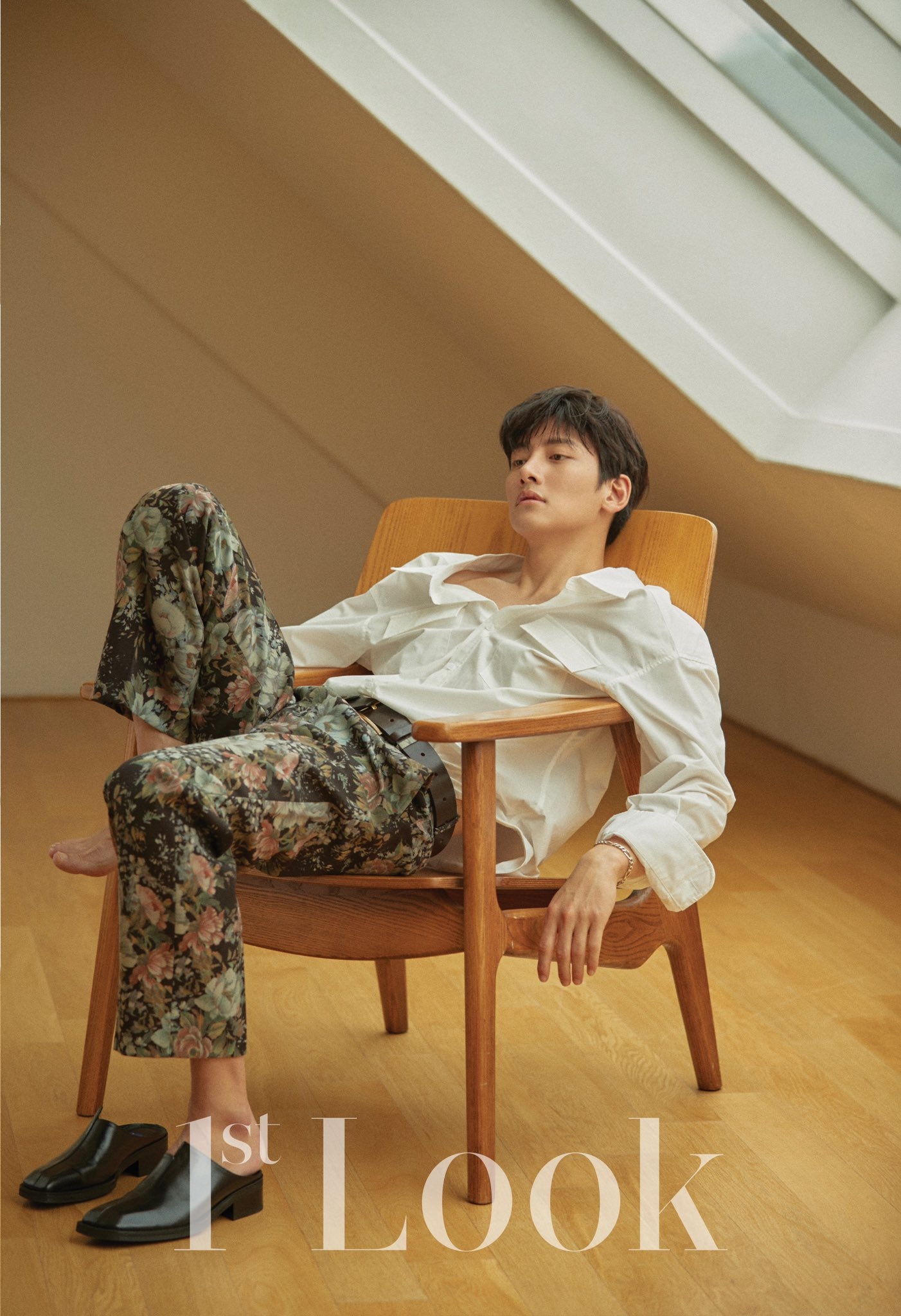 Ji Chang Wook tung bộ ảnh tạp chí đẹp quyến rũ, hút hồn