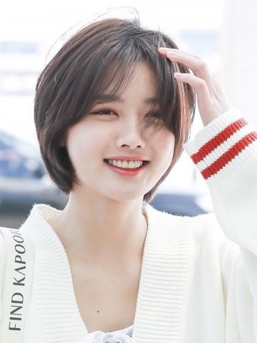 Kim Yoo Jung - Ngôi sao đình đám, tài năng sớm nở của showbiz Hàn