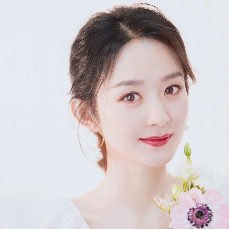 Triệu Lệ Dĩnh vẫn có phim bị đắp chiếu, 14 năm không thấy 'sủi tăm'