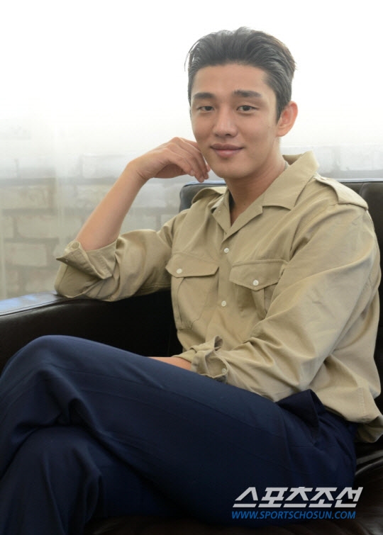 Song Hye Kyo ra mặt thể hiện sự thân thiết đặc biệt với Yoo Ah In