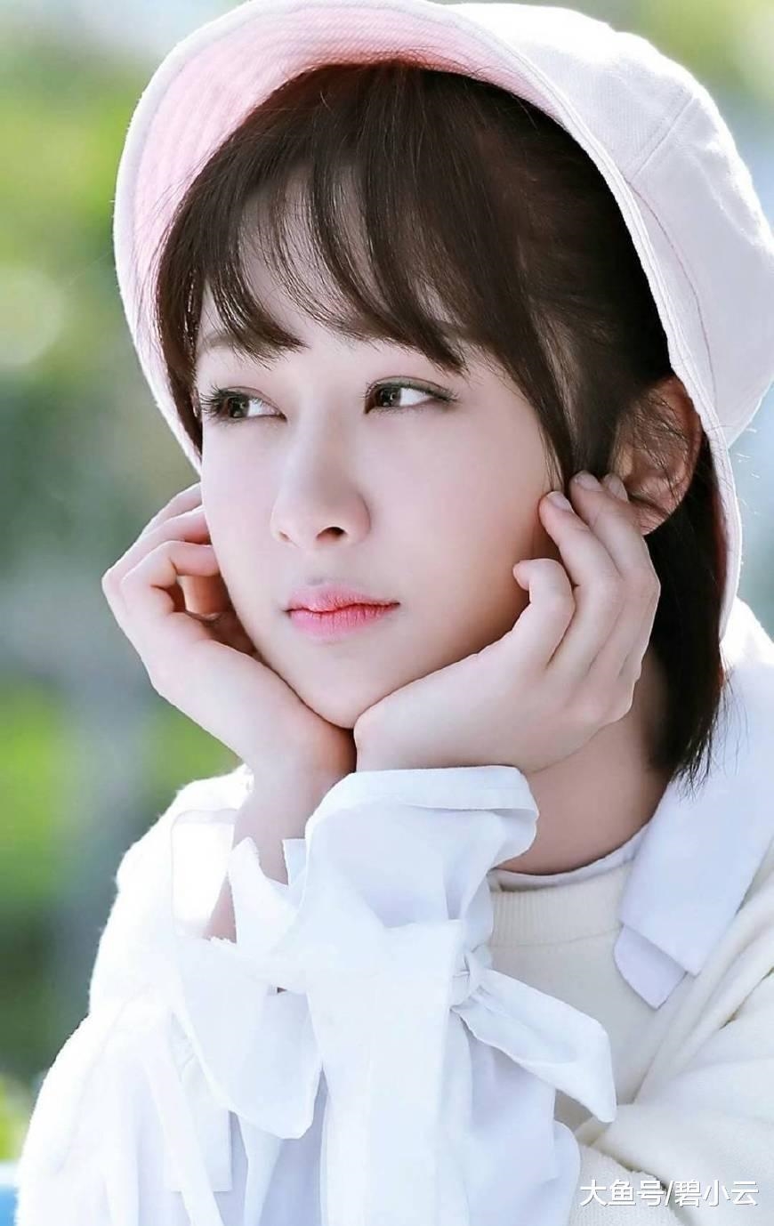 Dương Tử, Triệu Lộ Tư và dàn mỹ nhân sở hữu 'khuôn trăng đầy đặn'