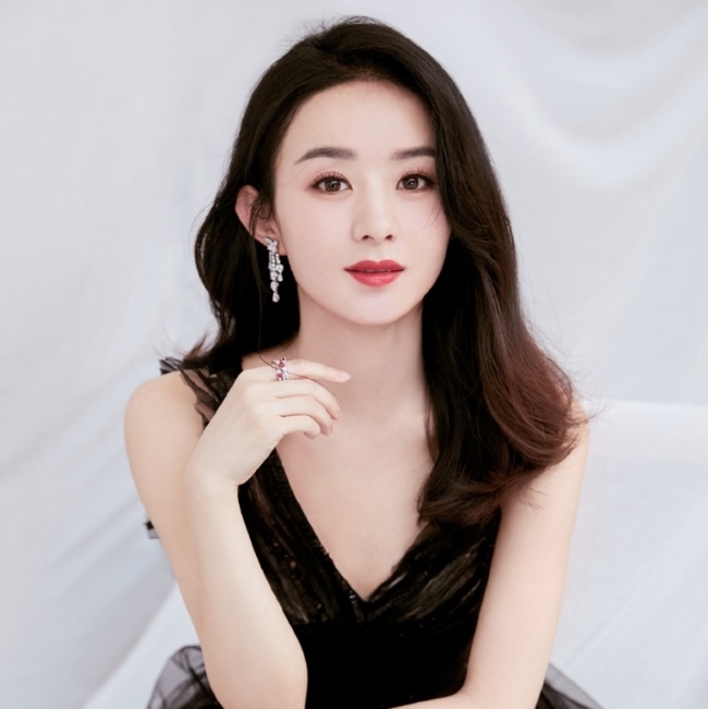 Dương Tử, Triệu Lộ Tư và dàn mỹ nhân sở hữu 'khuôn trăng đầy đặn'