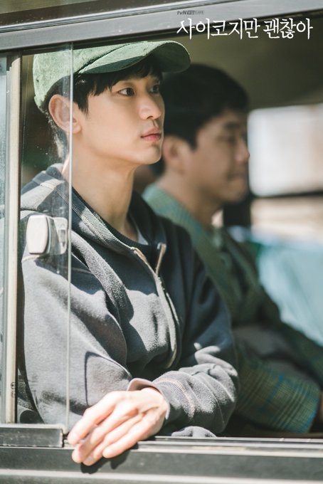 Kim Soo Hyun gây 'sốt' vì nhan sắc cực phẩm trong phim mới