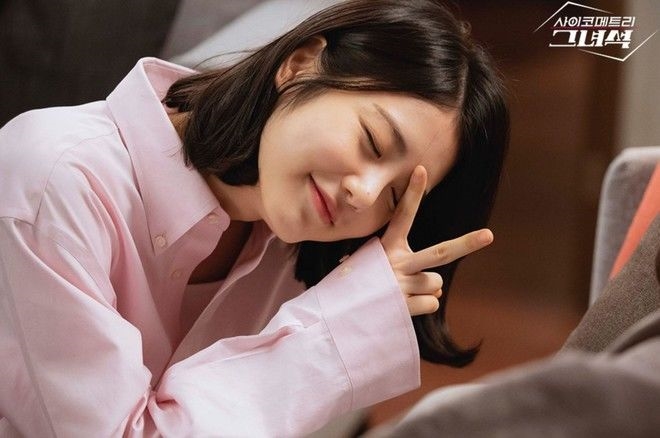 Yoona và những biểu tượng 'quý cô thanh lịch' của phái nữ xứ Hàn