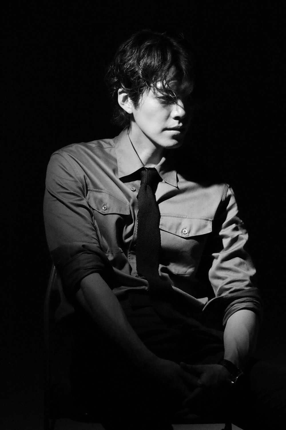 Kim Woo Bin trông khỏe mạnh như chưa từng mắc bệnh nặng trong ảnh mới