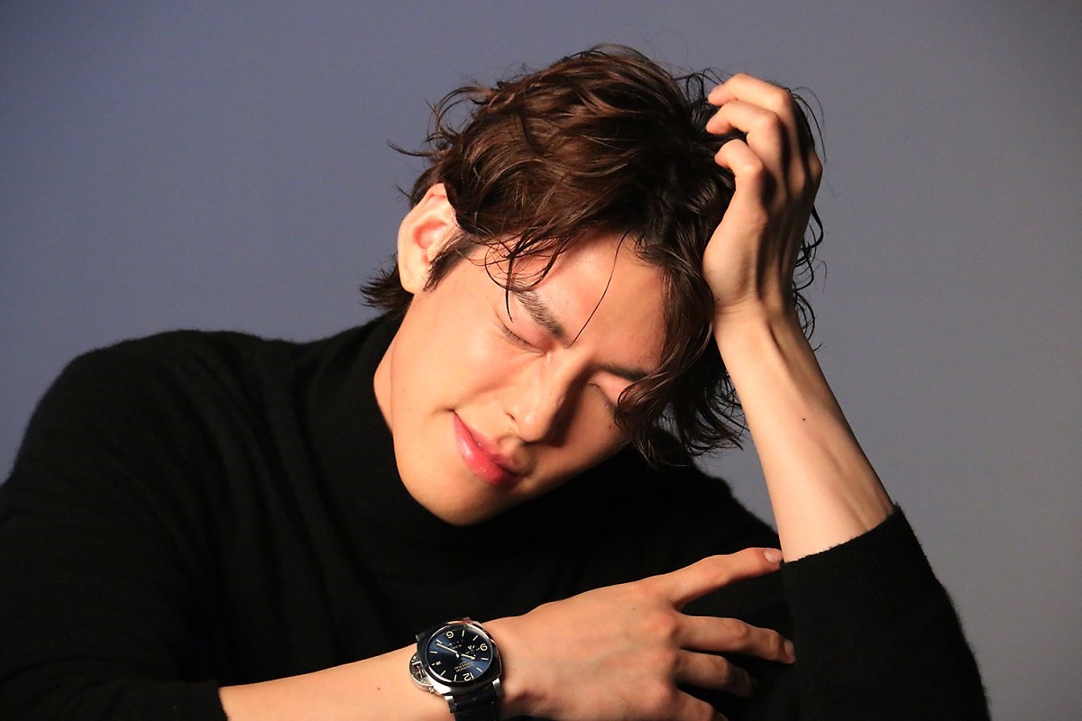 Kim Woo Bin trông khỏe mạnh như chưa từng mắc bệnh nặng trong ảnh mới