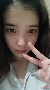Song Hye Kyo dẫn đầu bảng xếp hạng sao nữ mặt mộc đẹp nhất Kbiz
