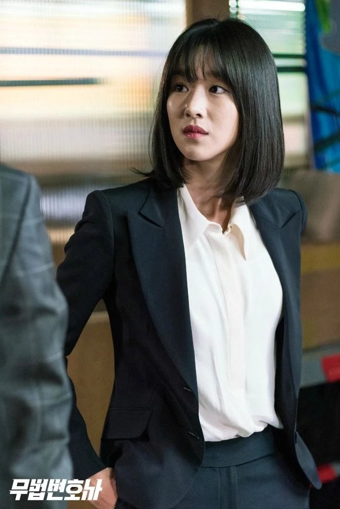 Seo Ye Ji gây chú ý vì từng nhận danh hiệu sĩ quan cảnh sát danh dự