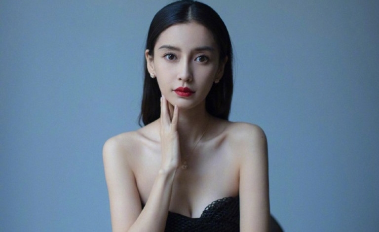 Con Dĩnh - Phong, Mịch - Uy và quý tử sao vừa sinh ra đã nằm núi vàng