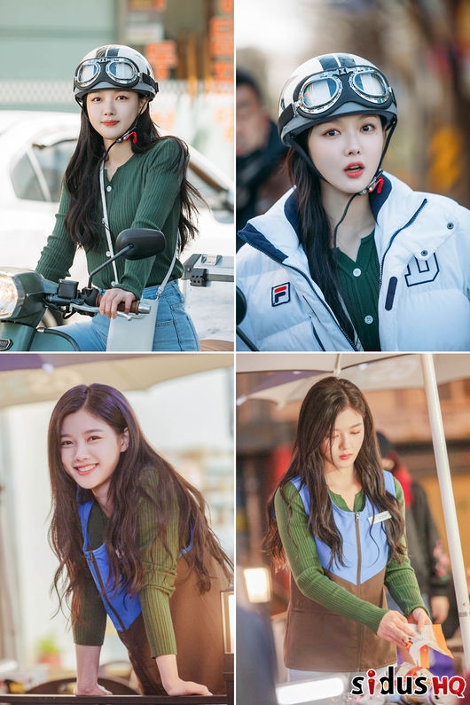 Kim Yoo Jung cực rạng rỡ trong loạt ảnh hậu trường 'Backstreet Rookie'
