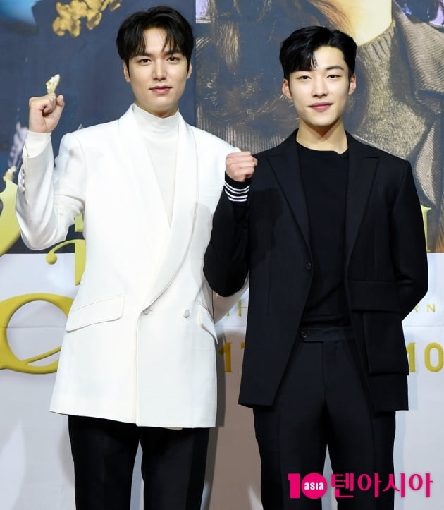 Lee Min Ho đăng ảnh tình cảm tiễn Woo Do Hwan đi nghĩa vụ quân sự