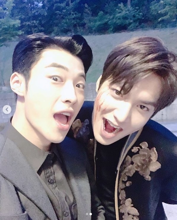 Lee Min Ho đăng ảnh tình cảm tiễn Woo Do Hwan đi nghĩa vụ quân sự