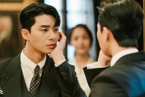 Park Seo Joon xứng danh 'tổng tài' từ trong phim bước ra đời thật