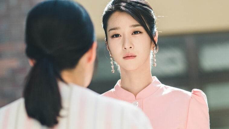 Seo Ye Ji lại gây 'sốt' với loạt ảnh du lịch Việt Nam