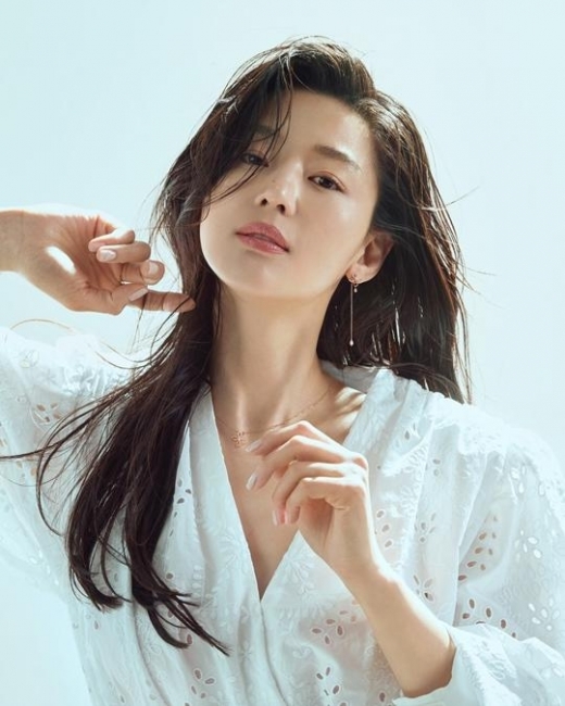 Lee Min Ho - Han So Hee là 'ông - bà hoàng quảng cáo' nửa đầu 2020