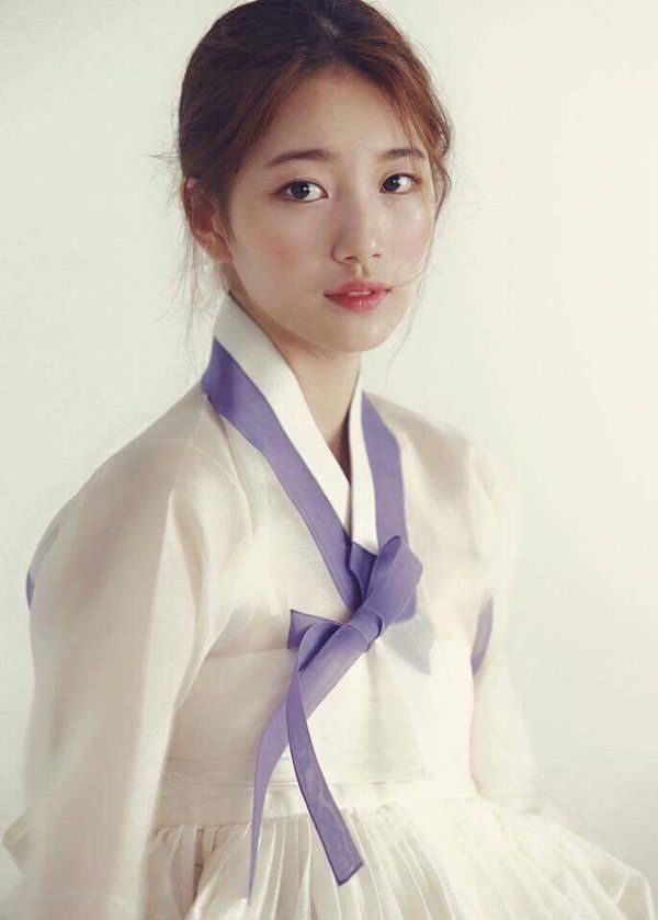 Yoona và dàn sao làng nhạc Hàn 'gây sốt' vì mặc Hanbok