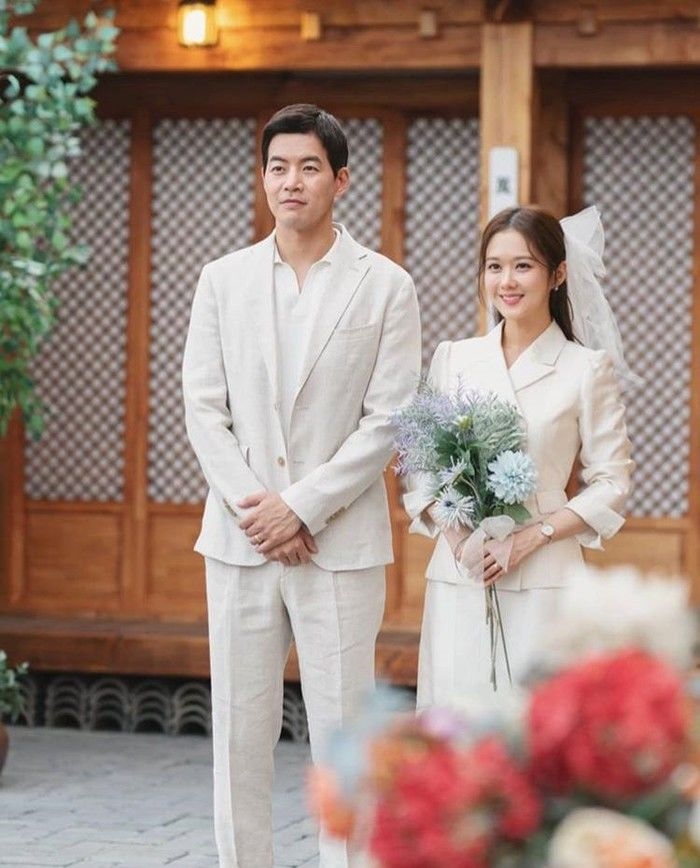 Jang Na Ra đẹp nao lòng trong bộ sưu tập váy cưới trên màn ảnh