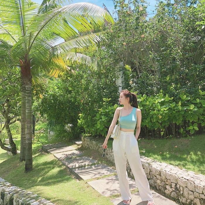 SNSD Seohyun gây 'sốt' với phong cách thời trang ngày càng hút mắt