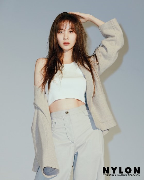 SNSD Seohyun gây 'sốt' với phong cách thời trang ngày càng hút mắt
