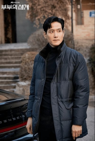 Gong Yoo, Jung Hae In và loạt sao suýt từ chối vai diễn 'để đời'