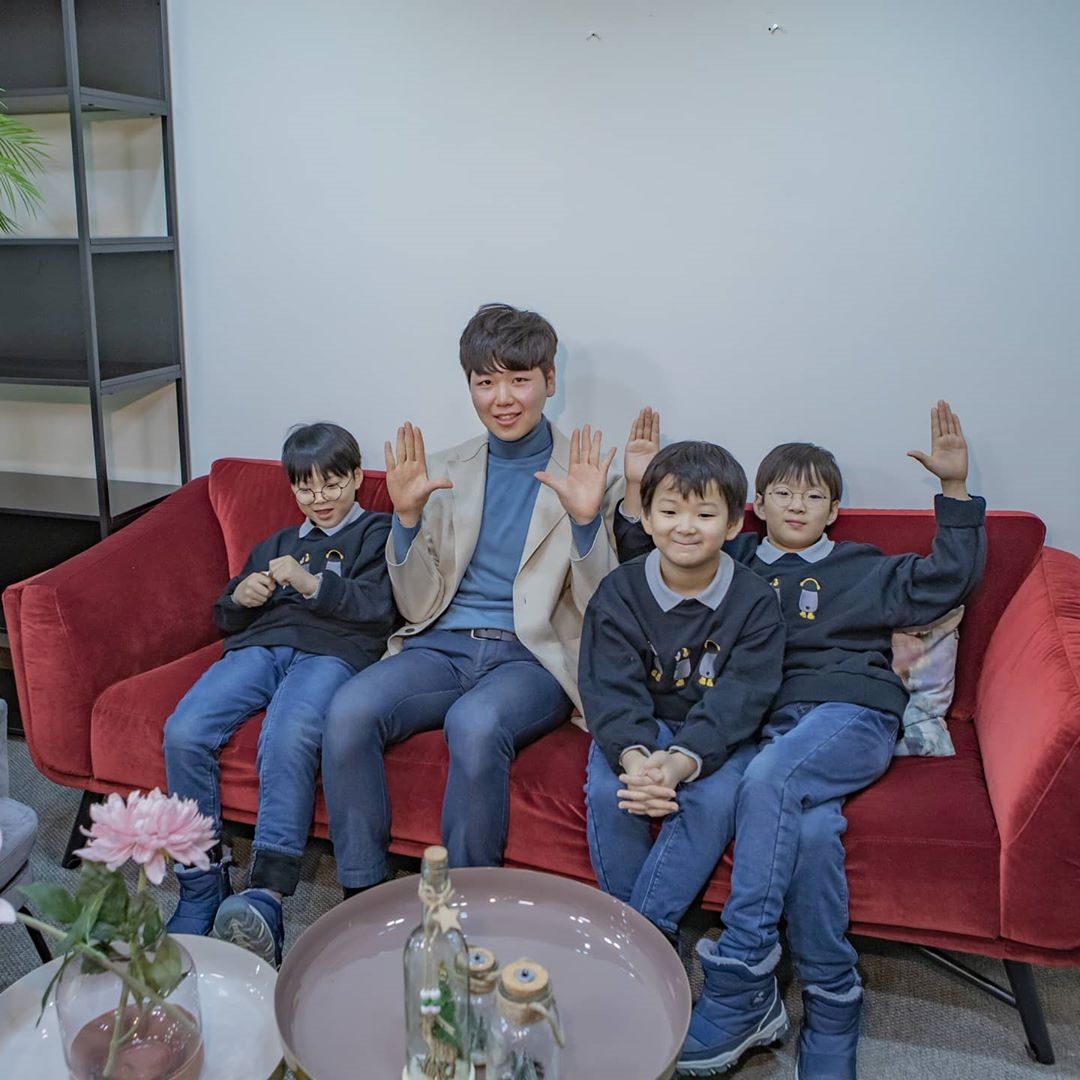 Song Il Gook khoe chiều cao khủng của Daehan - Minguk - Manse