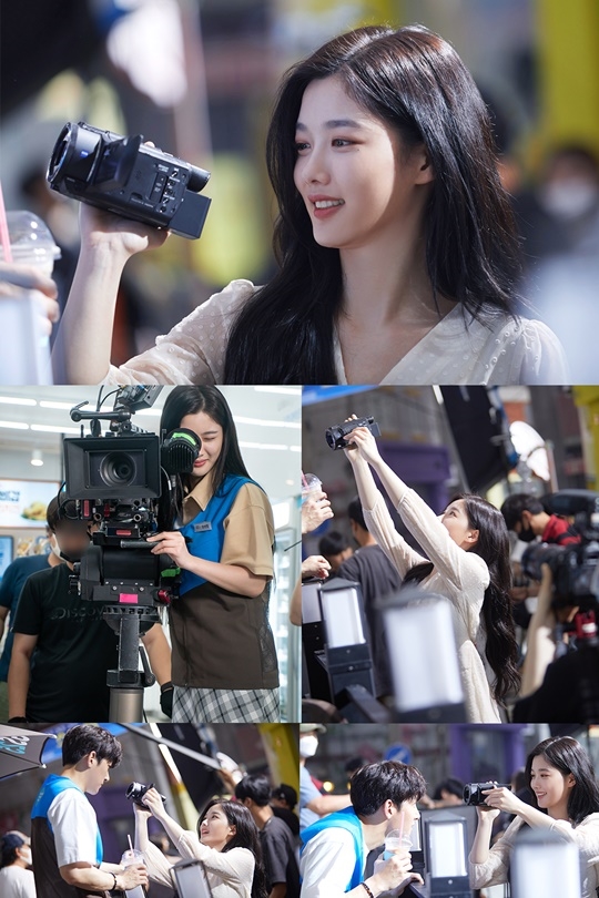 Ji Chang Wook - Kim Yoo Jung đẹp đôi ngay cả trong hậu trường