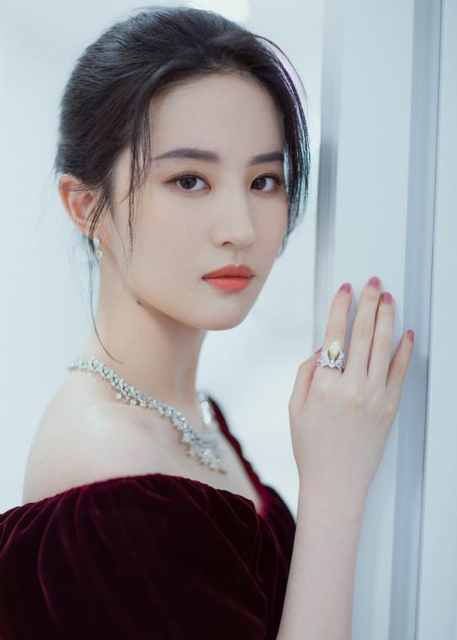 Yoona là sao Hàn duy nhất đạt hình mẫu của phái nam Trung Quốc