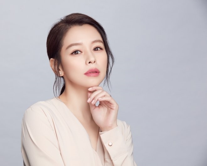Lưu Đào, Từ Nhược Tuyên và mỹ nhân Cbiz gánh nợ vì lấy chồng đại gia