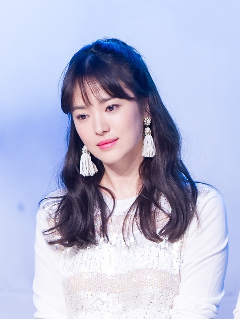 Hyun Bin - Song Hye Kyo phản hồi cực gay gắt tin đồn sống chung