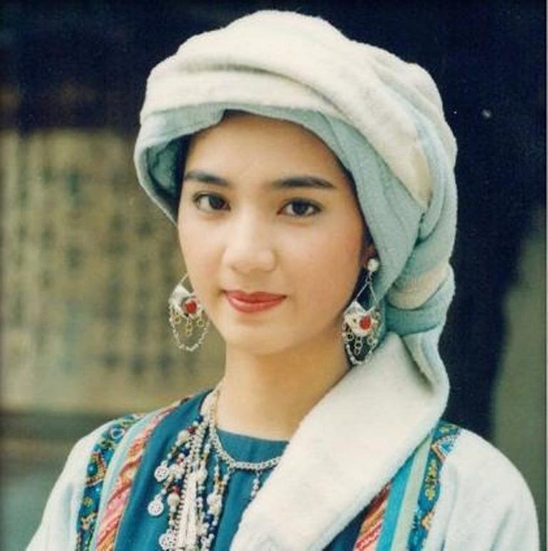 Đỗ Giang, Trương Tấn và fan boy thành công nhất Cbiz