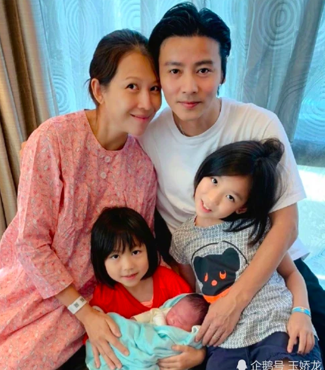 Đỗ Giang, Trương Tấn và fan boy thành công nhất Cbiz