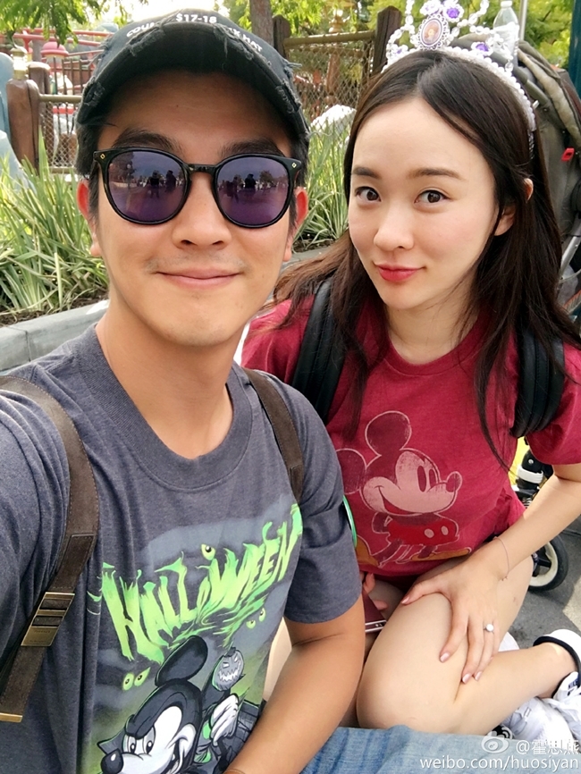 Đỗ Giang, Trương Tấn và fan boy thành công nhất Cbiz