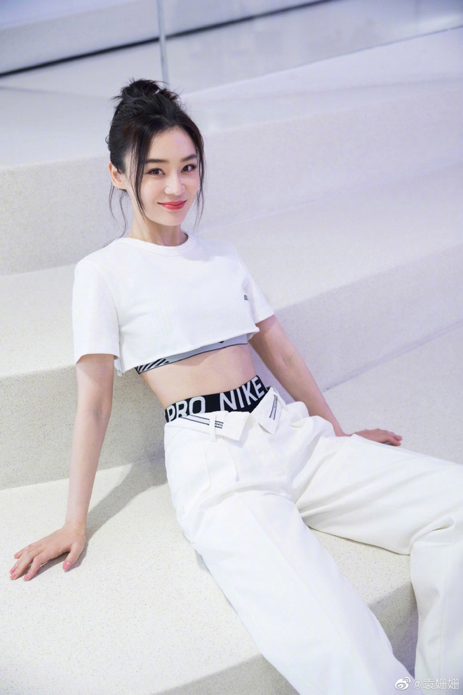 Tưởng Hân, Trương Gia Nghê và sao Cbiz bị chê EQ thấp
