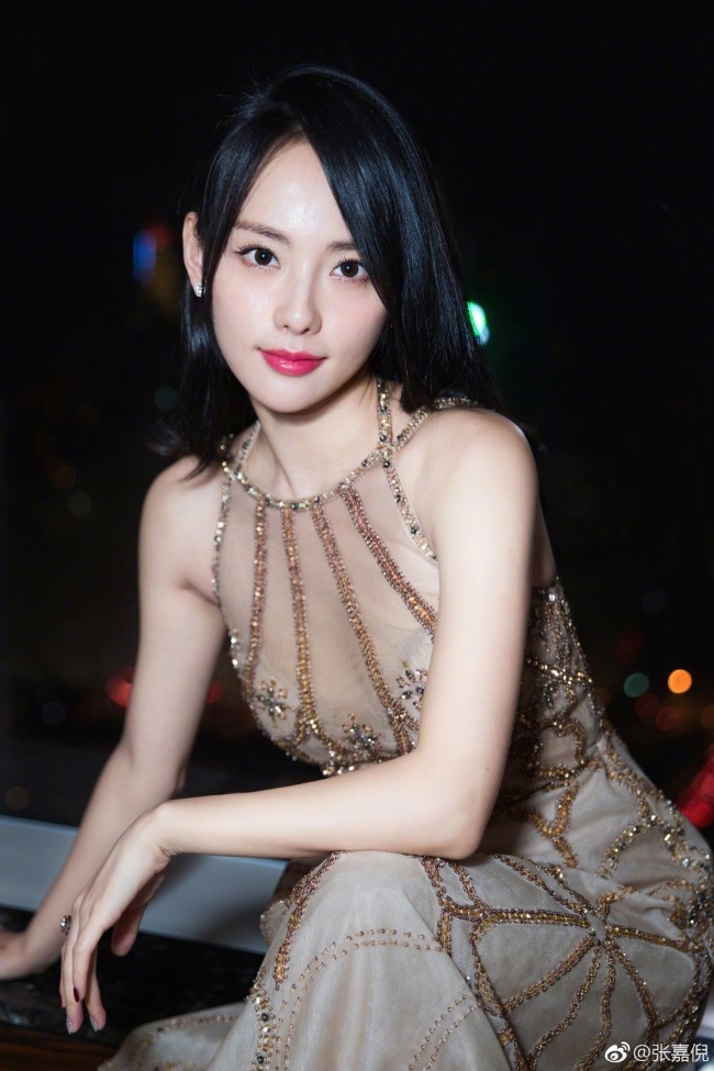 Tưởng Hân, Trương Gia Nghê và sao Cbiz bị chê EQ thấp