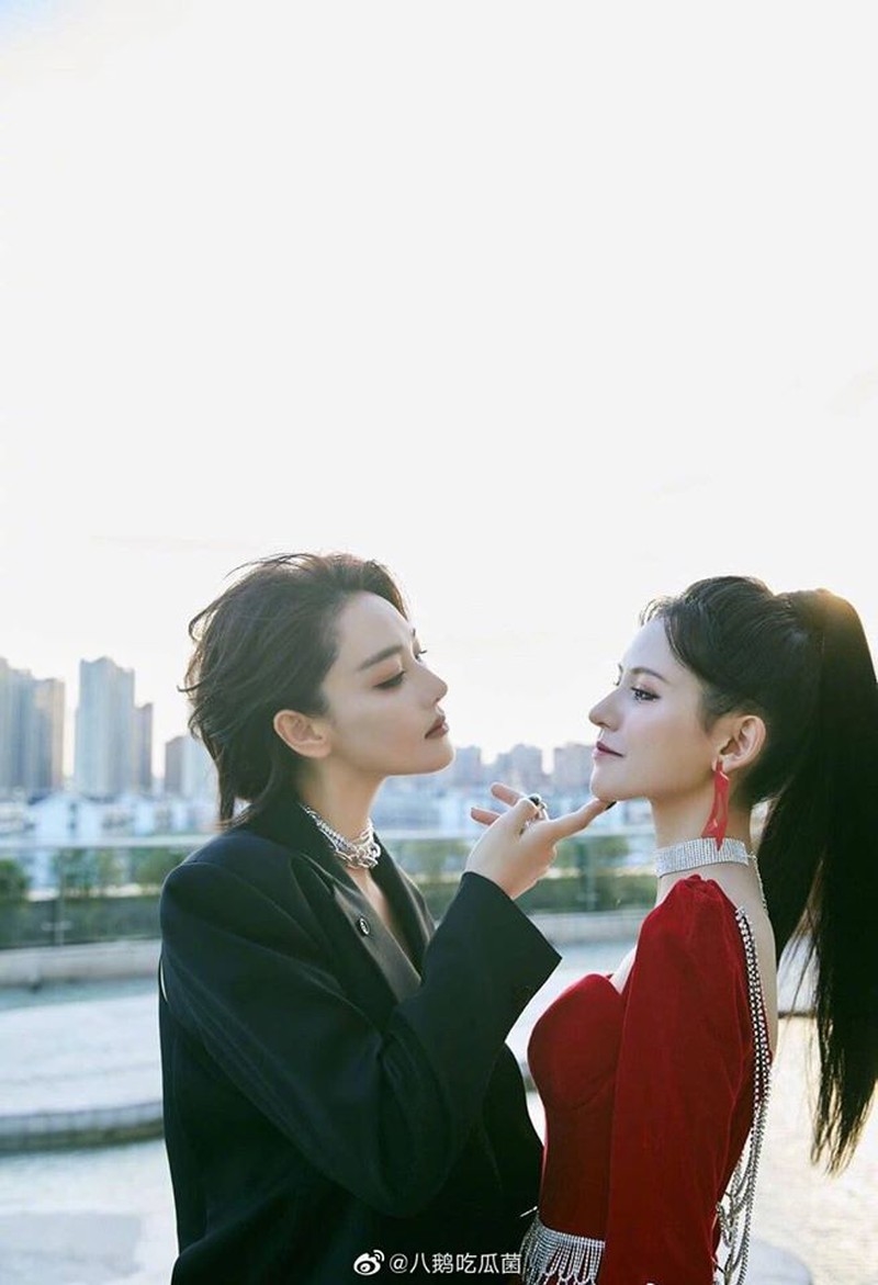 Dương Mịch, AngelaBaby và sao Cbiz đẹp lấn át khi đọ sắc với đàn em