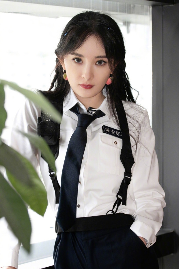 Dương Mịch, Trịnh Sảng và sao Cbiz đau đầu vì fan như 'mẹ thiên hạ'