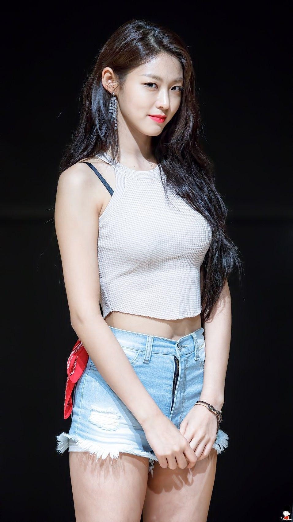 Seolhyun bị yêu cầu rút khỏi phim mới sau lùm xùm bắt nạt trong nhóm