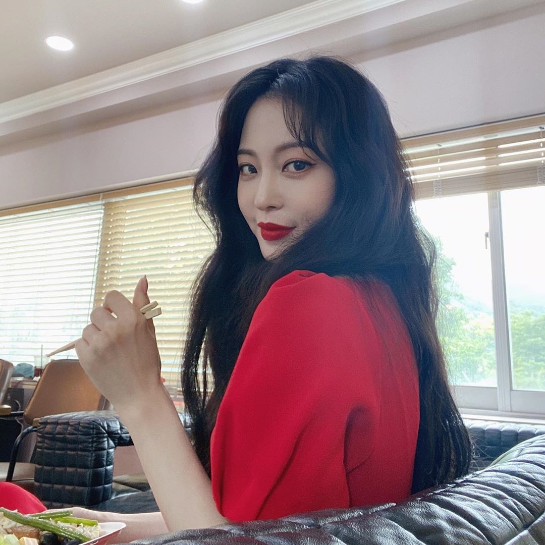 Han Ye Seul được fan bảo vệ trước câu hỏi khiếm nhã của anti