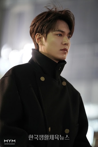 Lee Min Ho thu thập bằng chứng và đâm đơn kiện anti 'khẩu nghiệp'