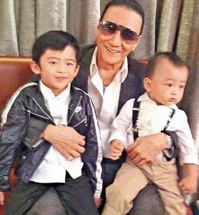 Mỹ nhân Cbiz khi làm nàng dâu cũ: Dương Mịch mang tiếng bỏ bê con gái
