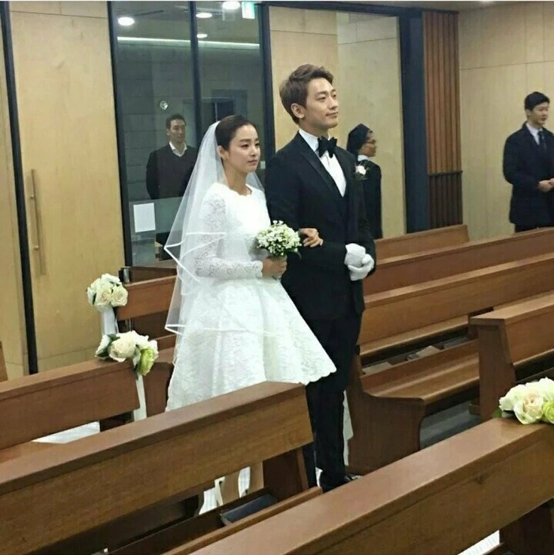 Kim Tae Hee và các mỹ nhân chọn váy cưới đẹp nhất trong ngày trọng đại