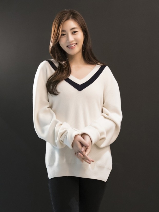 Kang Sora bất ngờ tuyên bố kết hôn sau 3 năm chia tay Hyun Bin