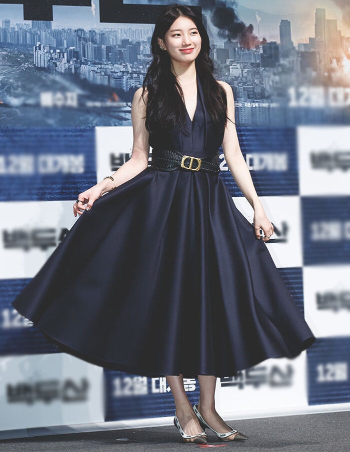 Park Shin Hye và dàn nữ thần Kbiz chăm diện đồ hiệu đắt tiền nhất