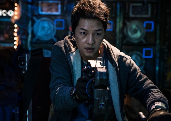 Song Joong Ki thông báo movie mới hoãn họp báo ngay giờ chót